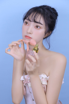 翘臀嫩美少年被调教爽到失禁
